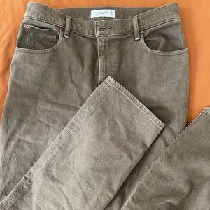 ABRECROMBIE AND FITCH CURVE LOVE ULTRA HIGH RISE BROWN DEMIN JEANS
